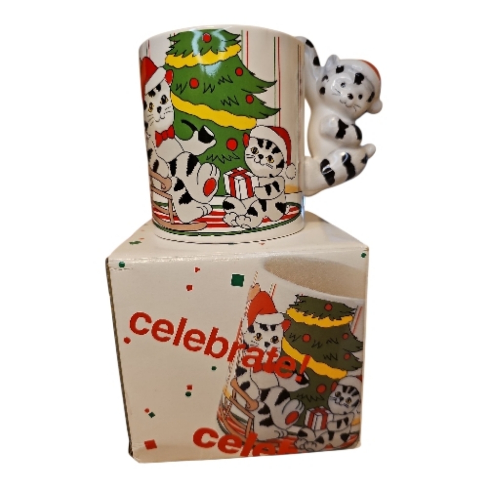 Vintage Christmas Cat Mug – Sculpted Cat Handle – 3D Made in Japan